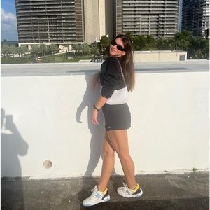 Meet your Posher, Usue